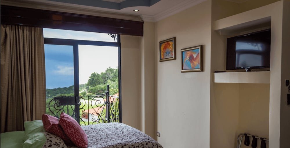 casas del toro monteverde