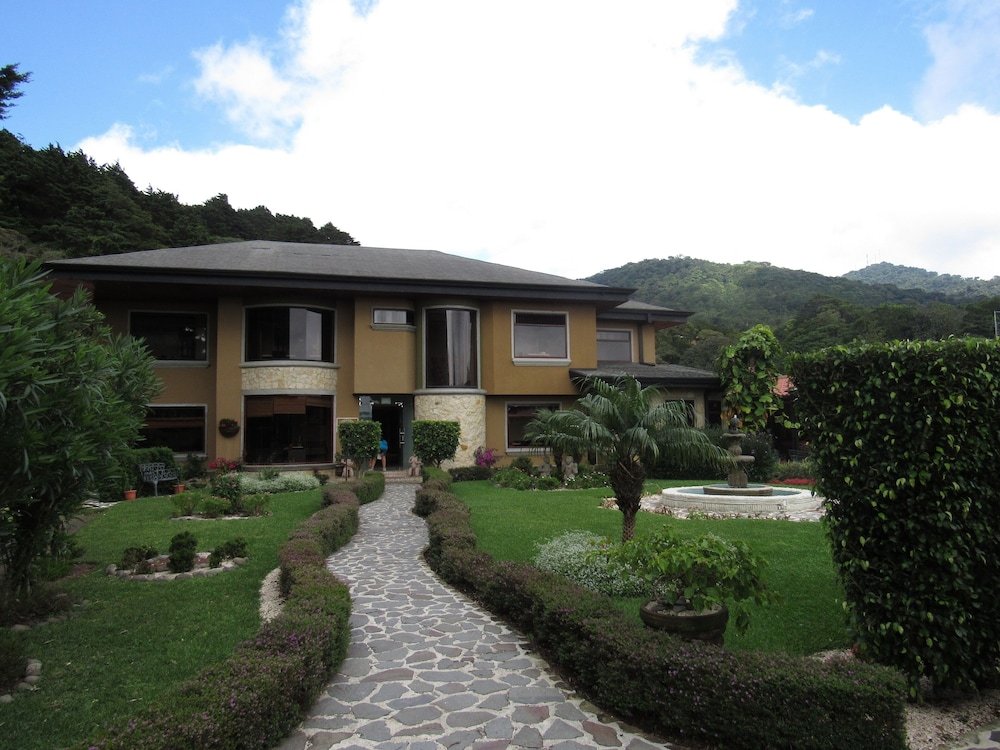 casas del toro monteverde
