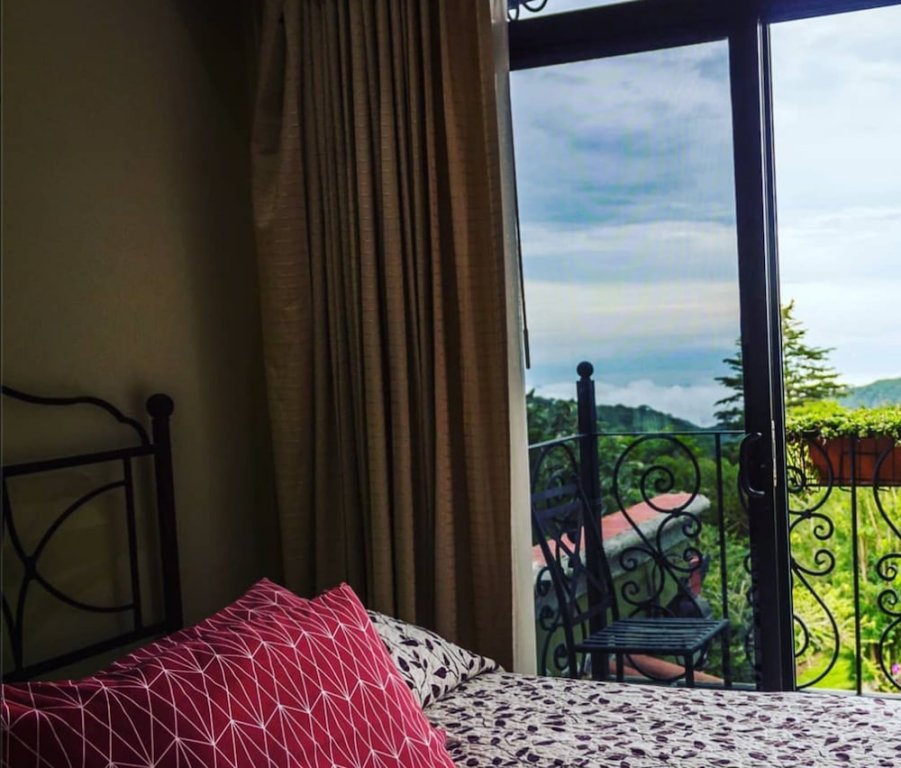 casas del toro monteverde