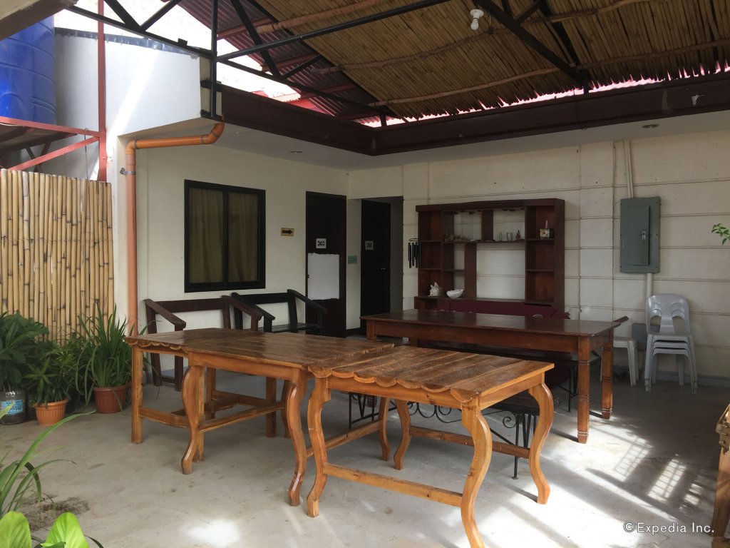 zuric pension coron