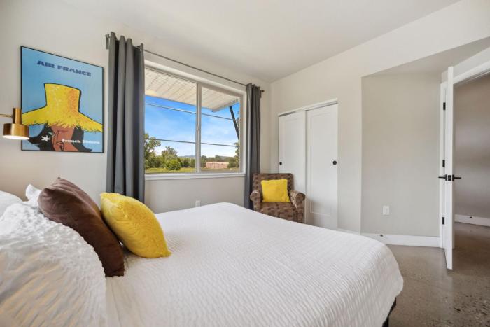 swanky townhome near old town breweries and river