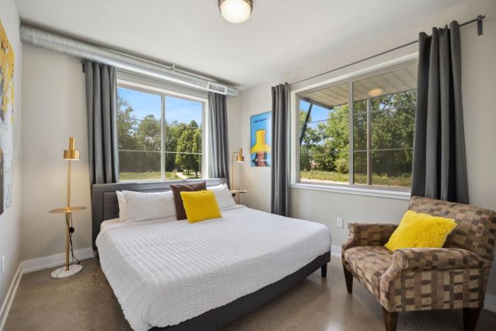 swanky townhome near old town breweries and river