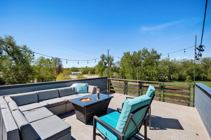 swanky townhome near old town breweries and river