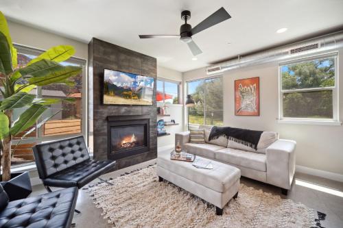 swanky townhome near old town breweries and river