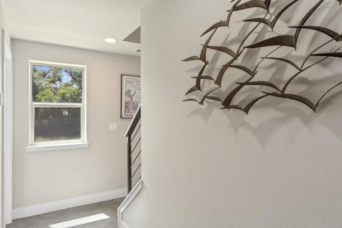 swanky townhome near old town breweries and river
