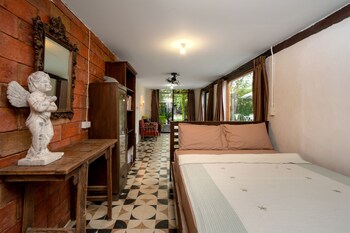 secret garden pool villa