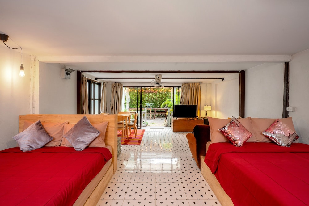 secret garden pool villa