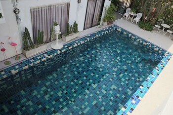 secret garden pool villa