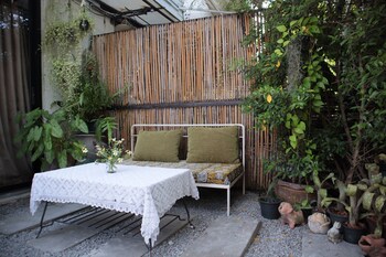 secret garden pool villa