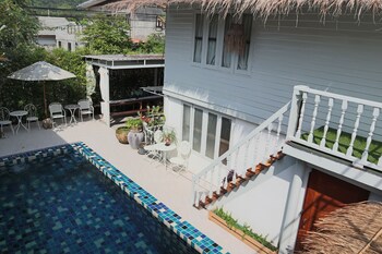 secret garden pool villa