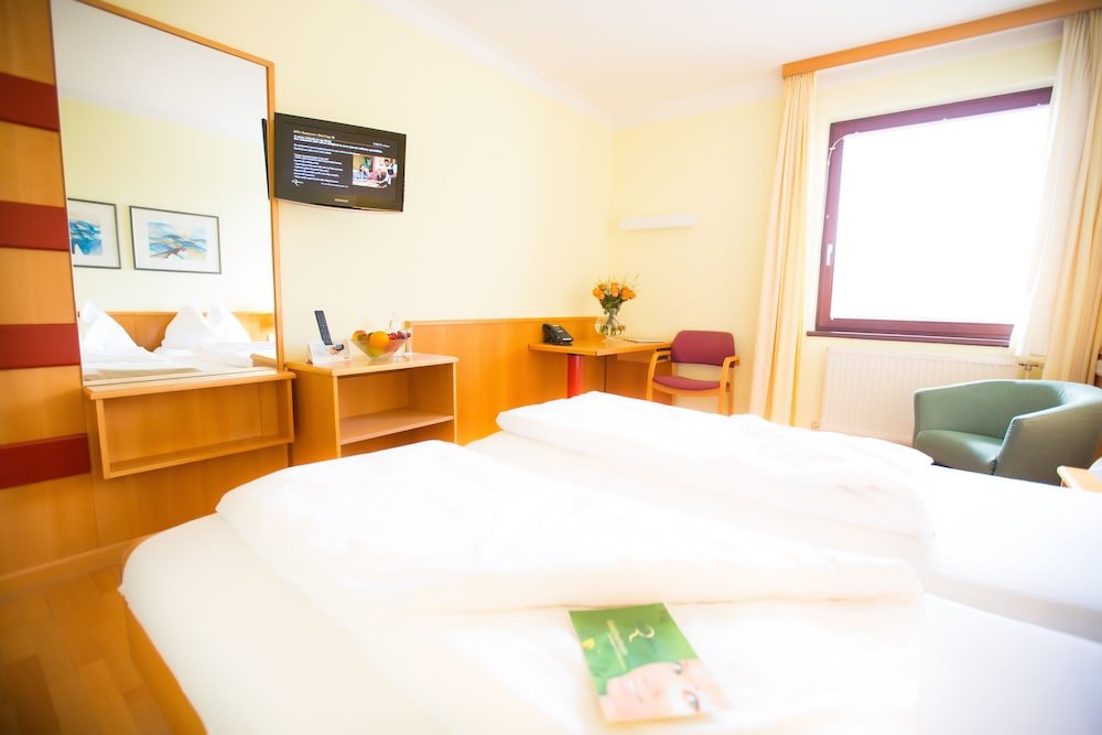 reinisch just rooms