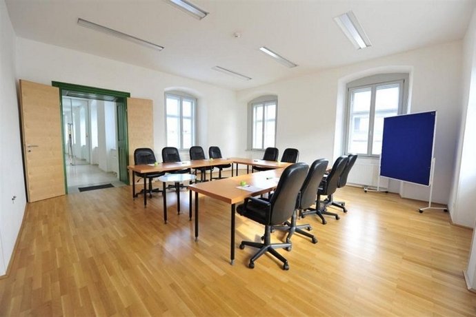 reinisch just rooms