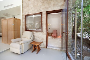 the lifeco bodrum well being center adults only