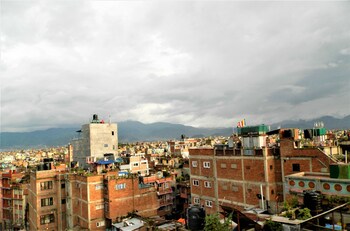 tanani newa home