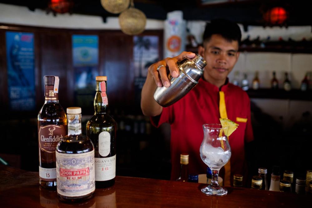 kasai village dive resort