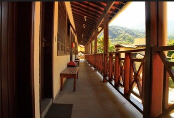 hotel canto do rio maresias