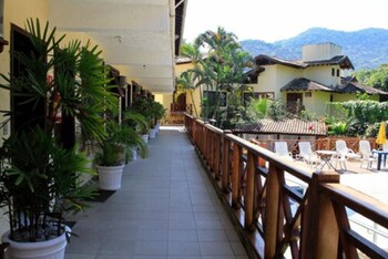 hotel canto do rio maresias