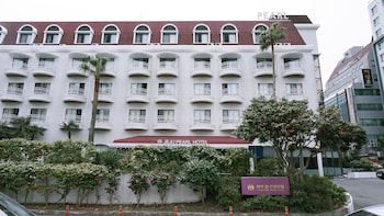 pearl hotel jeju