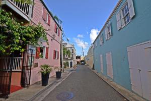 historic apt in heart of christiansted