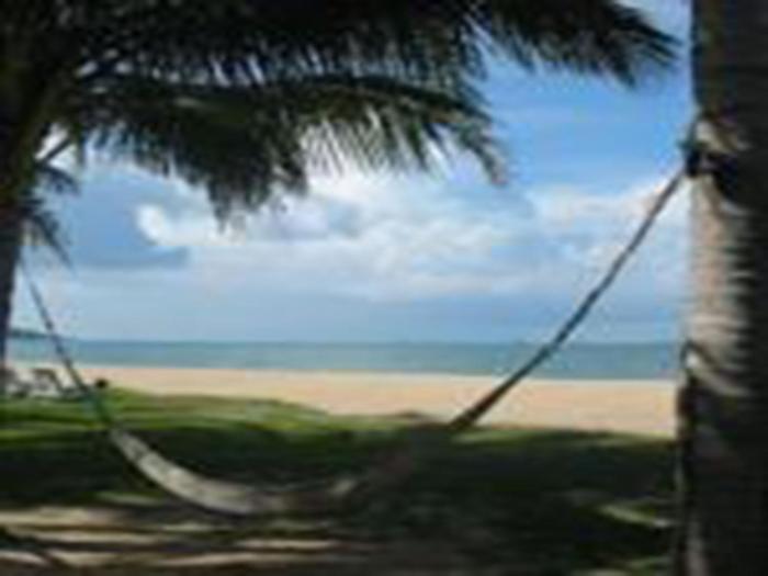 the waterfront hotel at fishermans village