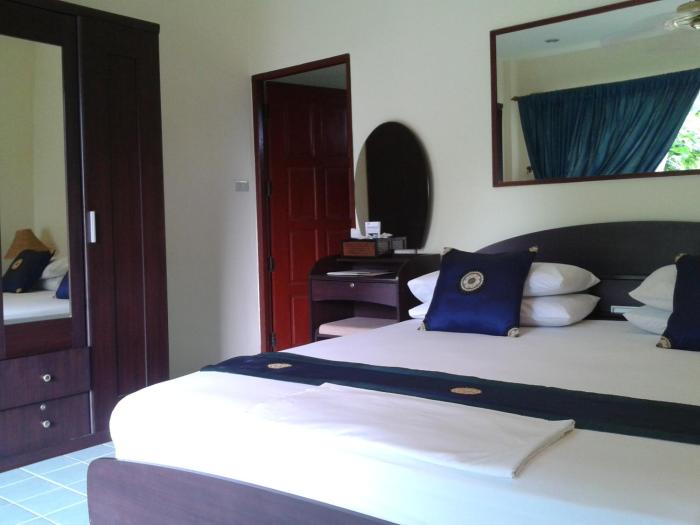 the waterfront hotel at fishermans village