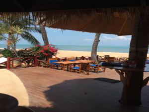 the waterfront hotel at fishermans village