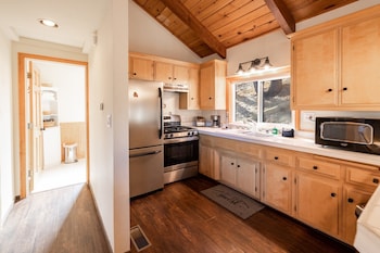 black oak cabin 1977 by big bear vacations