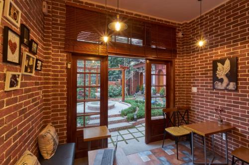 little colmar homestay and pottery studio