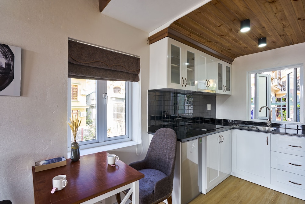 little colmar homestay and pottery studio