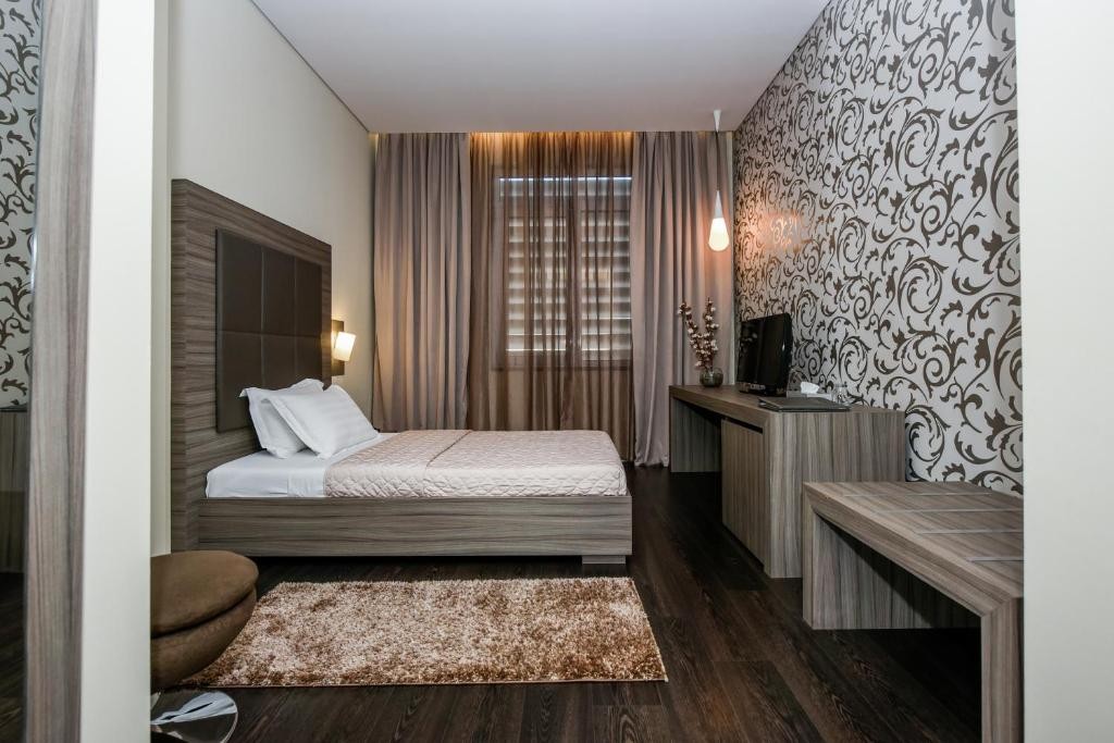 tirana