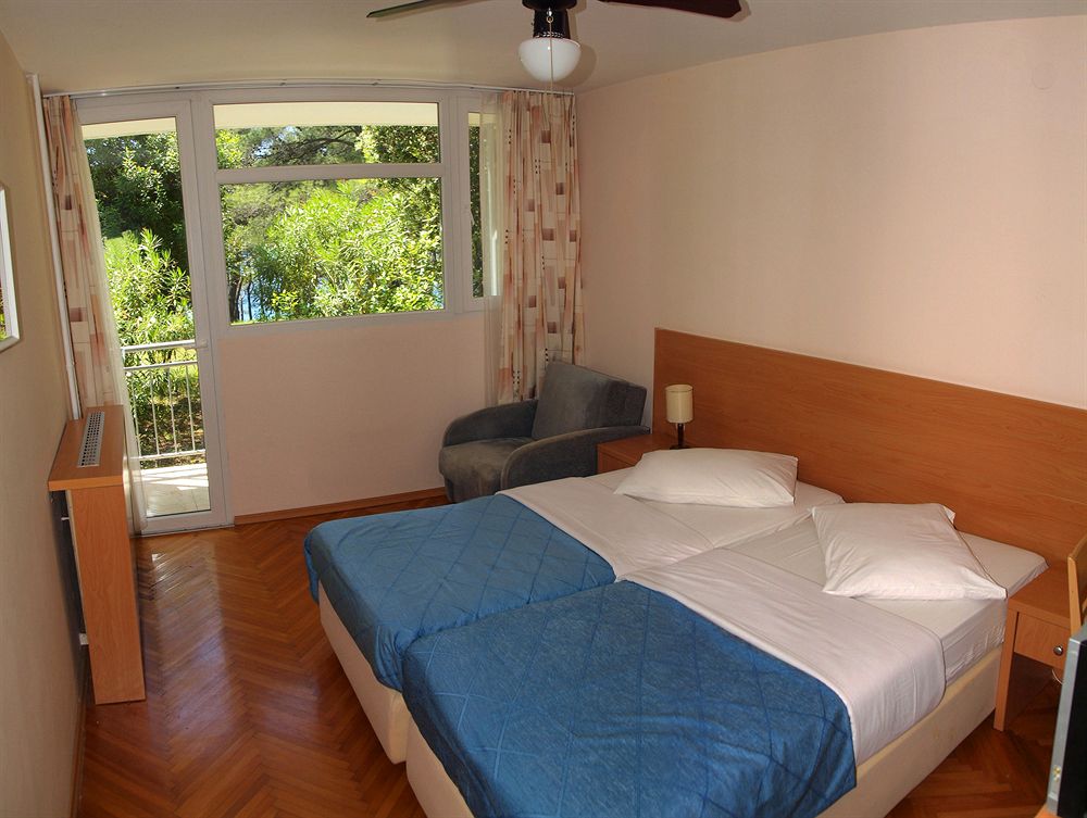 hvar placeshotel by valamar