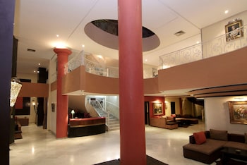 hotel tghat