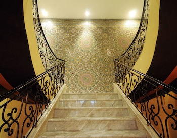 hotel tghat