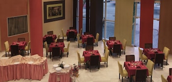 hotel tghat