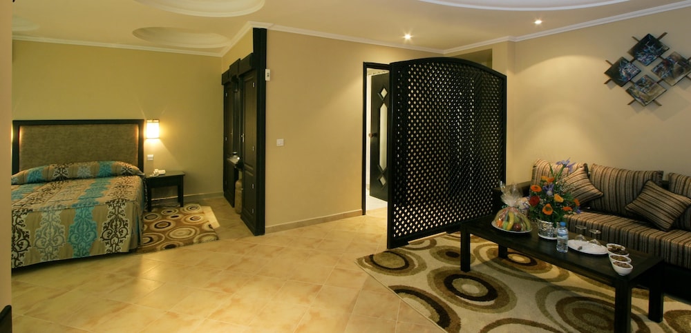 hotel tghat