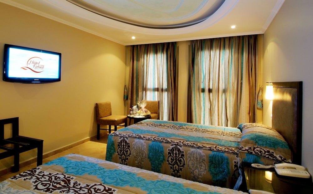 hotel tghat