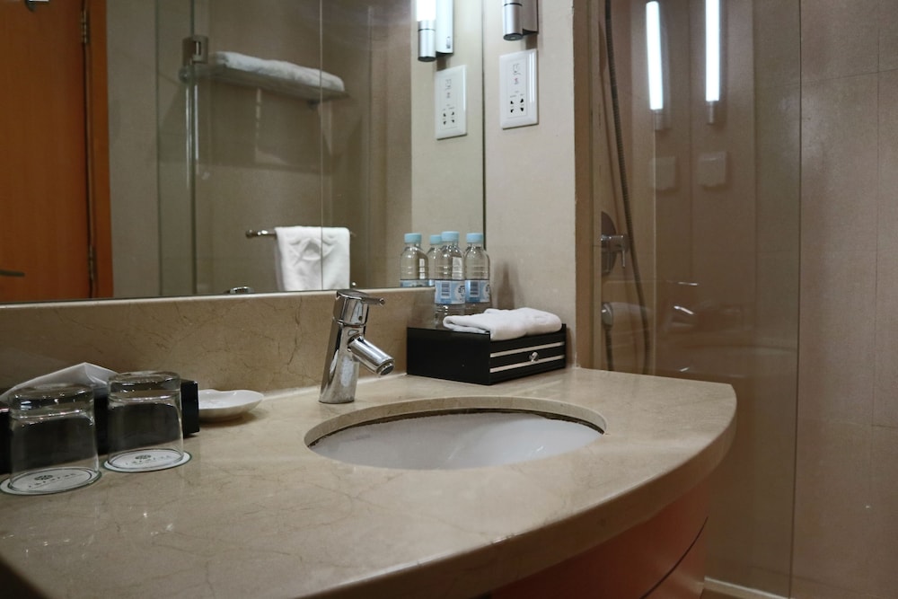 jin jiang tian cheng hotel