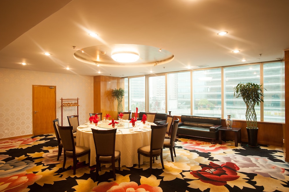jin jiang tian cheng hotel