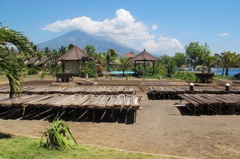 hotel uyah amed and spa resort