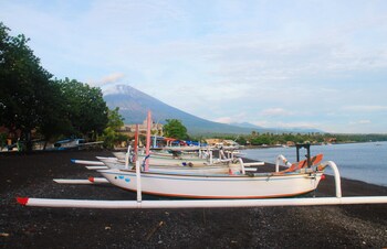 hotel uyah amed and spa resort