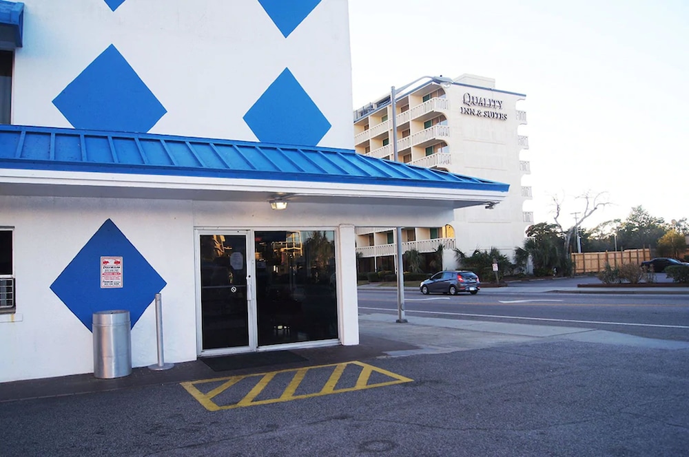 polynesian beach and golf resort