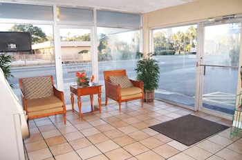 Polynesian Beach & Golf Resort,,2 star