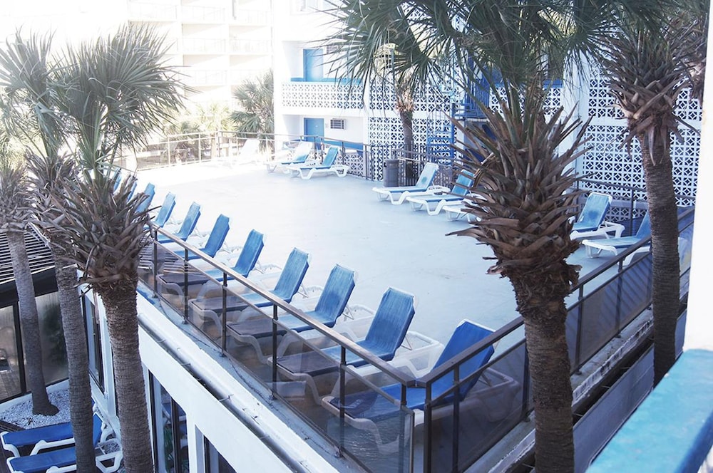 polynesian beach and golf resort