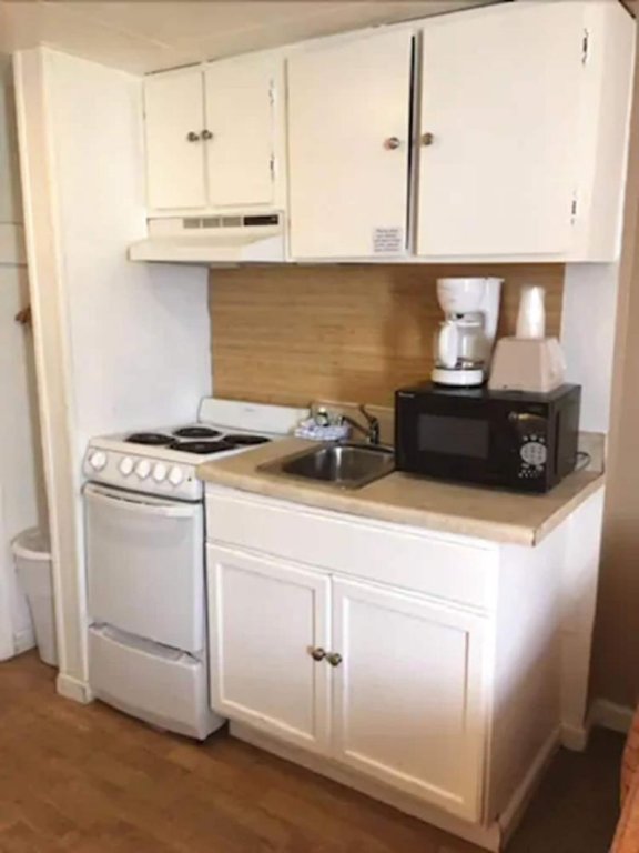 polynesian beach and golf resort