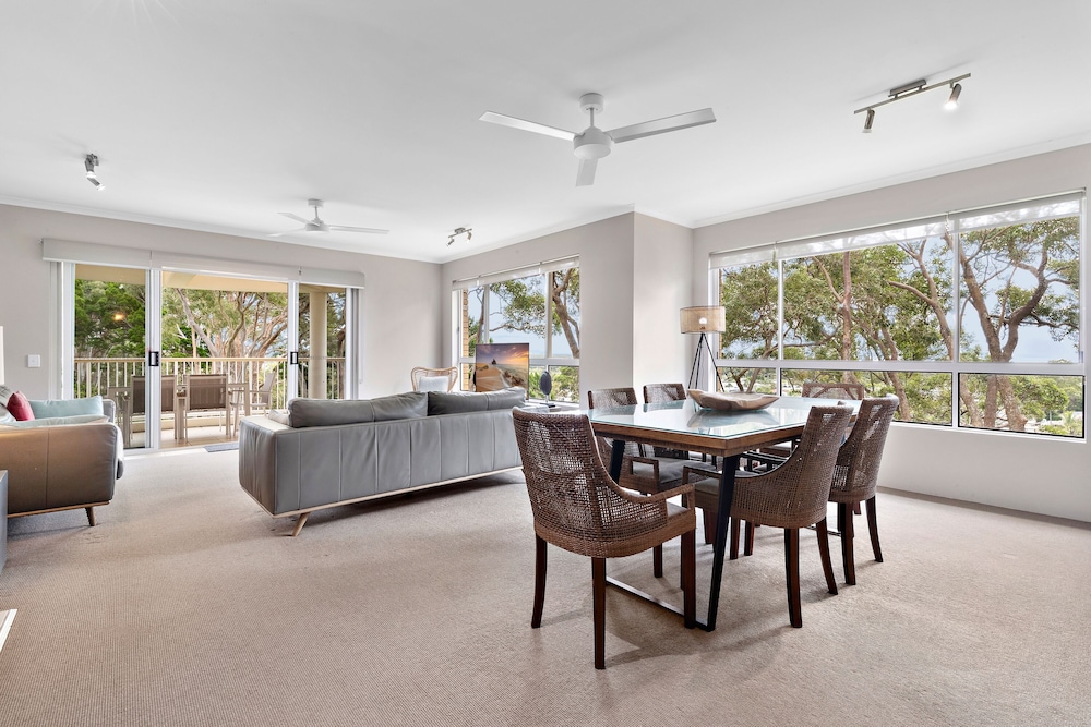 macquarie lodge