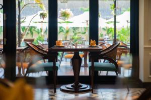 mulberry collection silk village