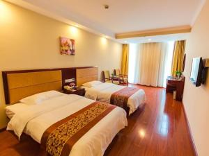 greentree inn shanghai jiading the south of f1 circuit fangtai hardware market express hotel