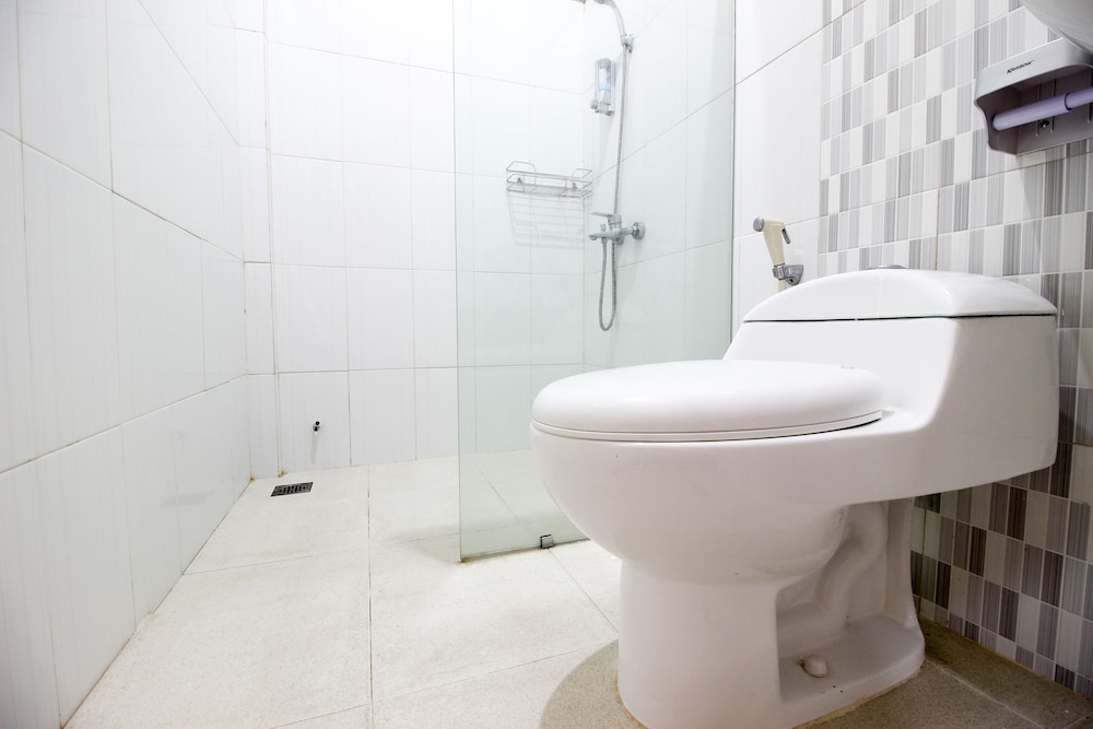 reddoorz plus near upn jogjakarta 2