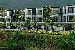 laguna park townhouses