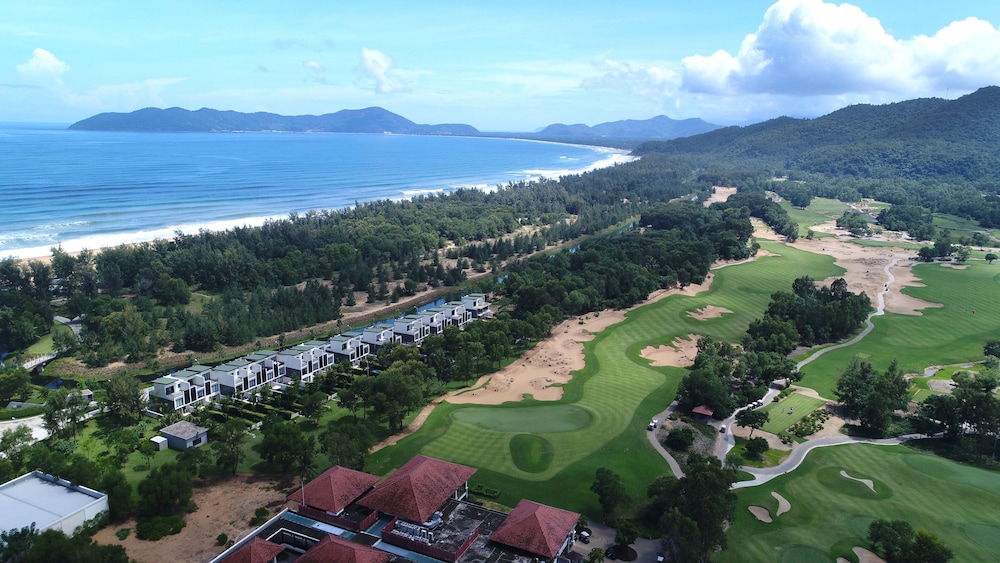 laguna park townhouses